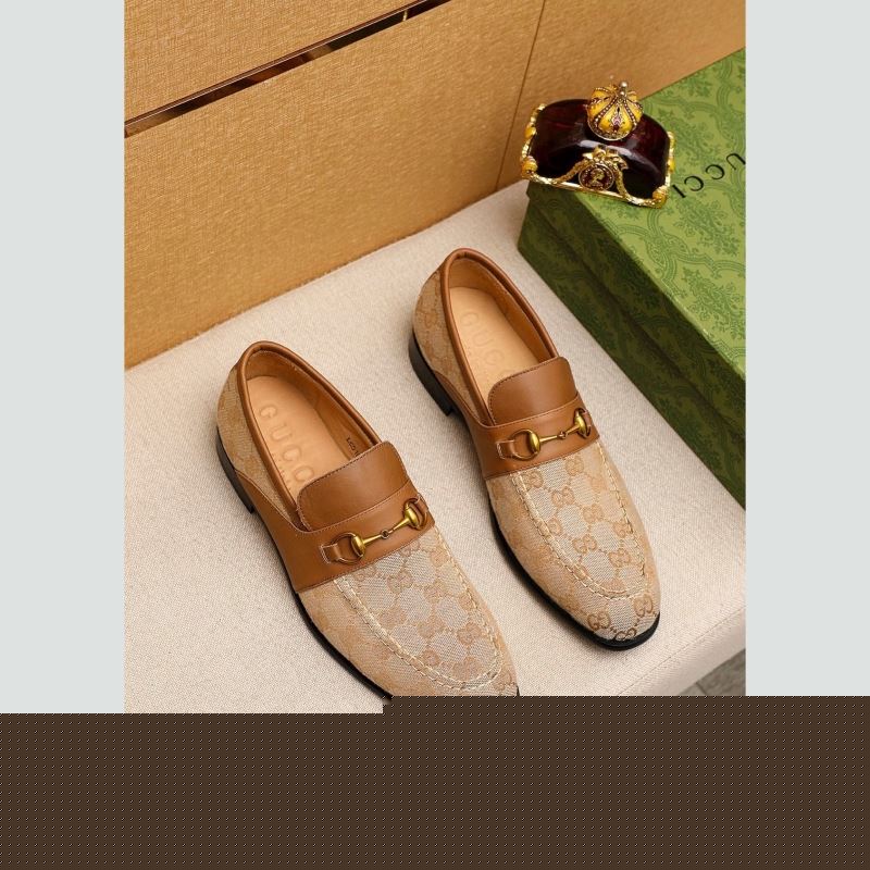 G*u*i leather shoes